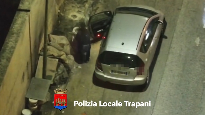 Il drone &ldquo;Attia tal&igrave;u&rdquo; a Trapani continua a fare vittime tra gli sporcaccioni