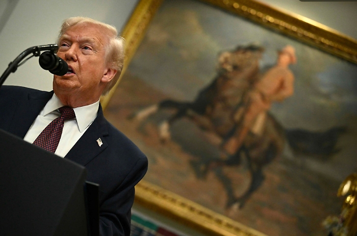 Siria, Trump annuncia una &laquo;fortissima rappresaglia contro l'Isis&raquo;