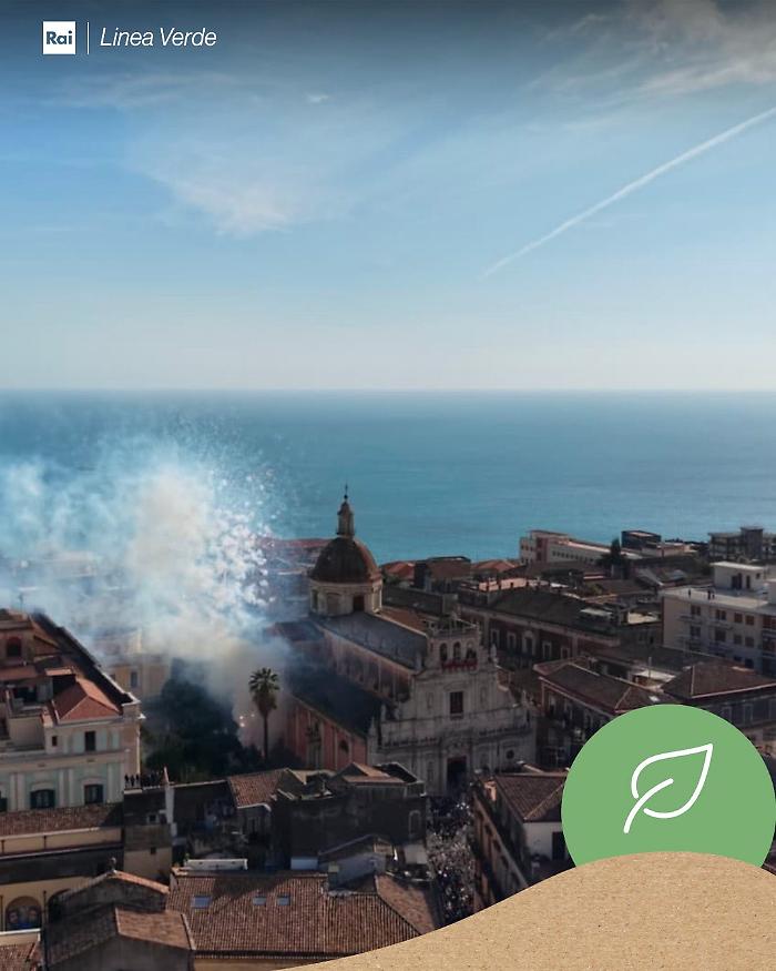 Linea Verde in Sicilia per la "corsa" di San Sebastiano, l'Etna e la granita delle neviere