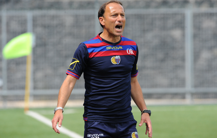 Lutto nel calcio etneo: muore a 52 anni Orazio Russo, leggenda rossazzurra