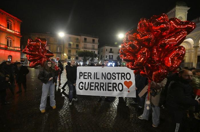 Bimbo operato al cuore a Napoli, le sue condizioni &laquo;peggiorano rapidamente&raquo;