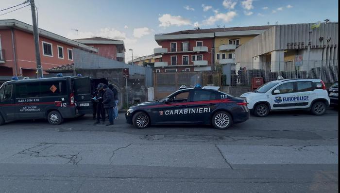 Doppio assalto esplosivo ai Postamat di Giarre e Riposto: banditi a mani vuote, indagini serrate per trovare il commando