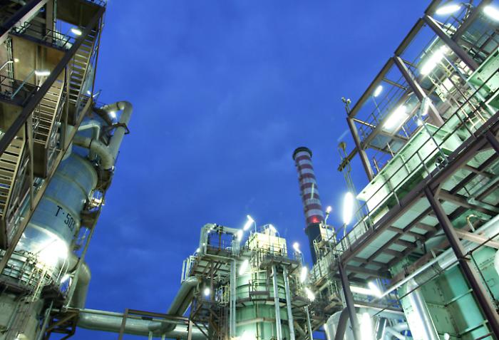 Petrolchimico Siracusa: guasti a catena e aria irrespirabile, i sindaci denunciano il silenzio