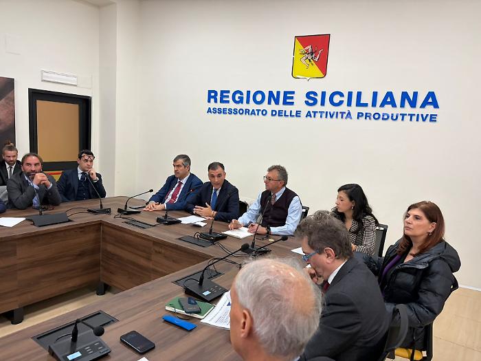StM, investimento da 5 miliardi a Catania confermato. L'azienda sul nodo acqua: &laquo;Collaboriamo per chiudere entro giugno&raquo;