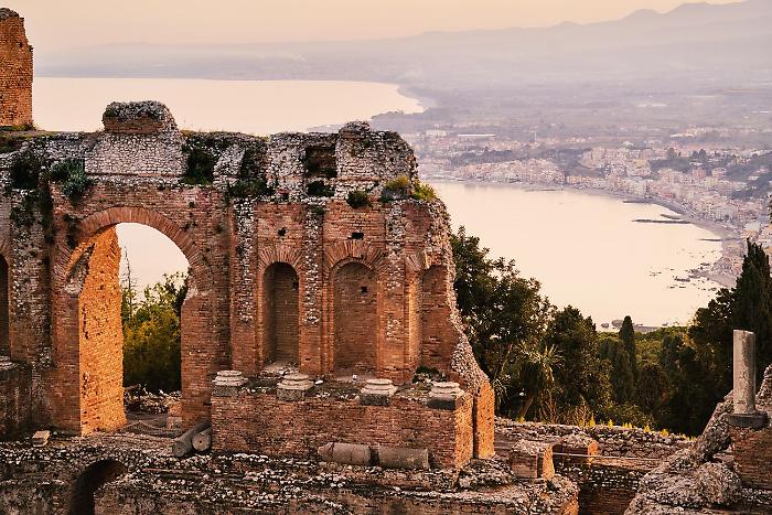 Siti archeologici, in Sicilia una legge per gestirli meglio c'&egrave; ma non si muove: la proposta ferma all'Ars dal 2023