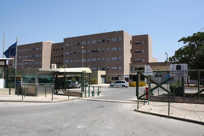 L&rsquo;appello disperato di una madre: &laquo;Mio figlio rischia di morire in cella&raquo;