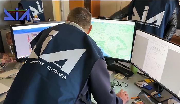 &laquo;Il pomodorino di Pachino &egrave; solo cosa nostra&raquo;: cos&igrave; il boss aveva creato il suo monopolio criminale 