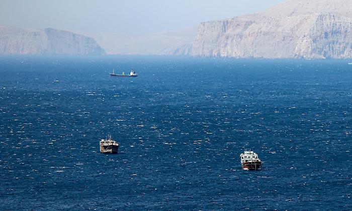 Iran, la bozza che pu&ograve; riaprire Hormuz: cosa c&rsquo;&egrave; davvero nell&rsquo;intesa che Teheran agita e Washington non ha ancora firmato