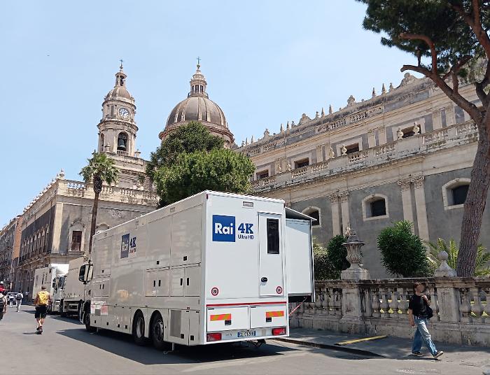 Domenica su Rai1 la Messa in diretta sar&agrave; quella di Catania, poi toccher&agrave; all'Angelus del Papa da San Pietro