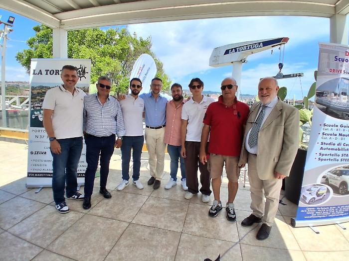 Lungomare - sicurezza - sviluppo del mare confronto alla Tortuga promosso da Drive Scuola Guida