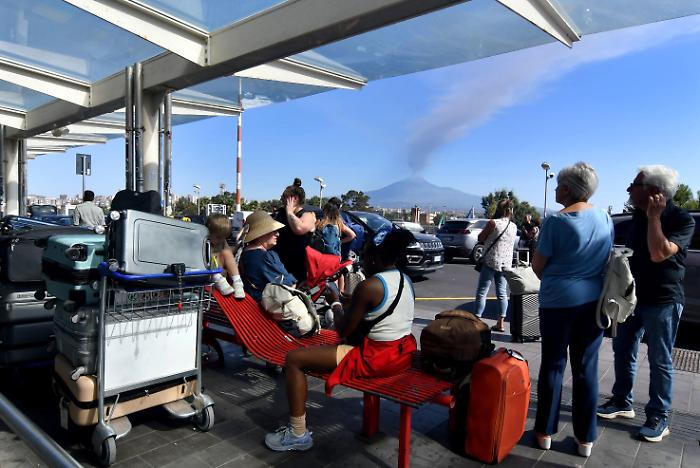 Caos voli, Barbagallo (Pd): &ldquo;Passeggeri Abbandonati, Incompetenza di Sac e Regione&rdquo;