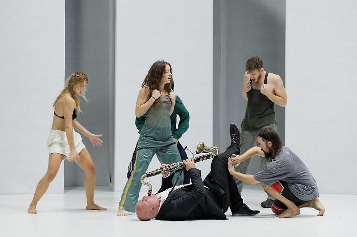 Teatri Riflessi Festival: la danza contemporanea e le arti performative si incontrano a Zafferana Etnea