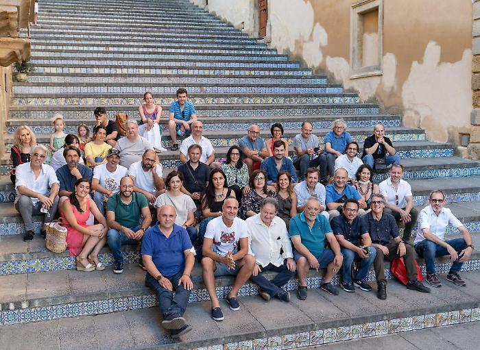 Dieci anni di Scalamatrice33 a Caltagirone: bi-lustrum e omaggio tessile a Maria Lai