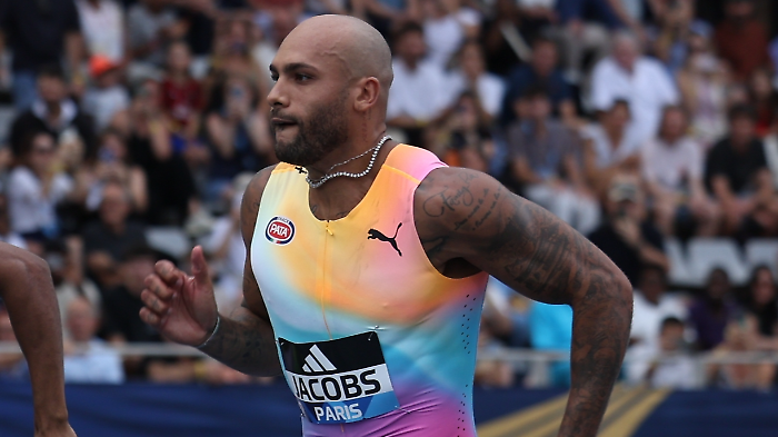 Marcell Jacobs in azione alla Diamond League di Parigi 2026