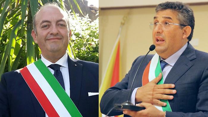 Caso Serradifalco, 18 tra sindaci che aspirano al terzo mandato ed ex "costretti" alla rinuncia si schierano con Burgio. E attaccano l'Mpa