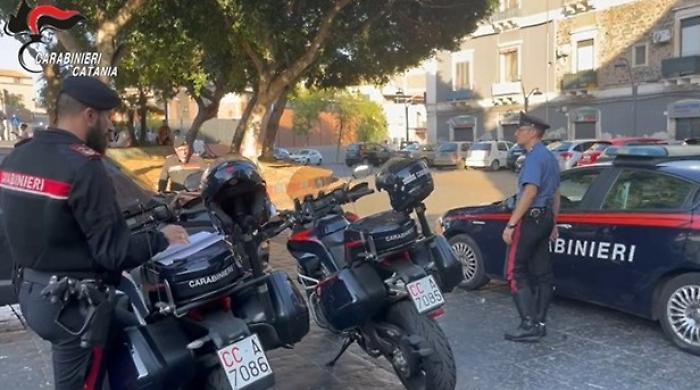 Controlli a San Cristoforo, in una mattina 50mila euro di sanzioni: otto sorpresi senza patente valida