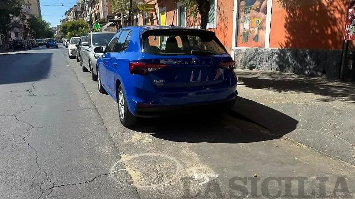 Catania, scorribanda in motorino e un pedone travolto: la preoccupazione di una madre: &laquo;Correvano come i pazzi&raquo;