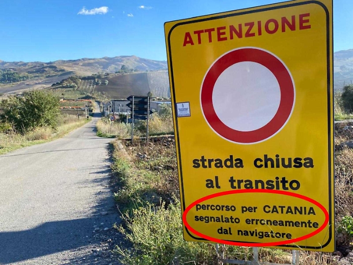L’autostrada Palermo-Catania è un labirinto tra cantieri e ponti demoliti