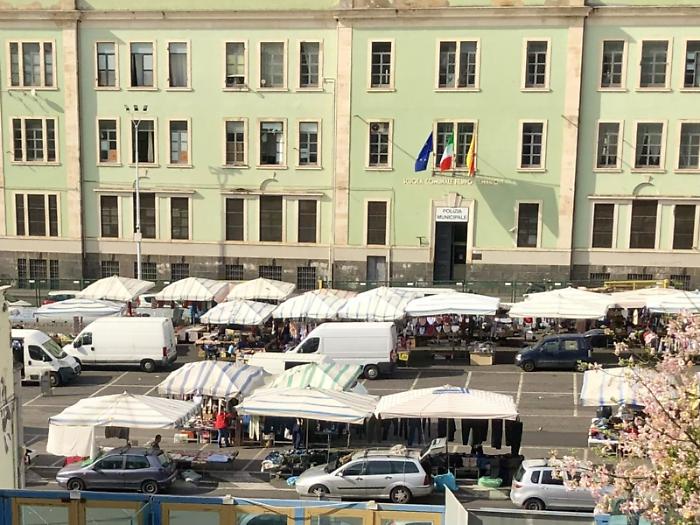 Mercati a Catania, la crisi di piazza Spedini: su 86 stalli ben 37 da riassegnare