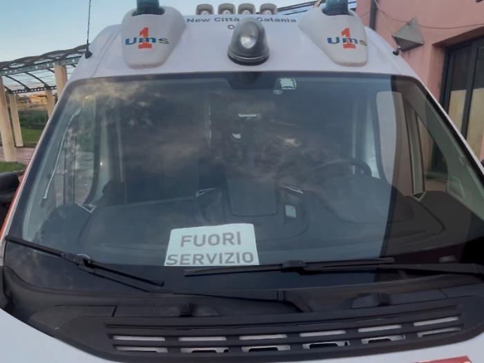 Chiusa la postazione del 118 di Riposto 