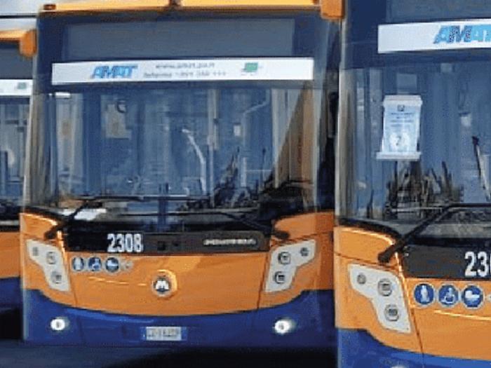 Palermo, il bus fa il... vigile con l&rsquo;intelligenza artificiale: &ldquo;occhio&rdquo; alle multe sulle corsie preferenziali