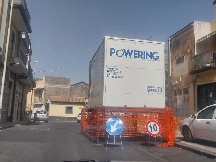 Quartieri senza luce da 48 ore: &laquo;Davvero disumano vivere cos&igrave;&raquo;