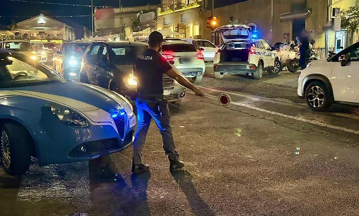 Movida sotto controllo a Catania: 387 persone identificate, infrazioni contestate e parcheggiatori abusivi denunciati