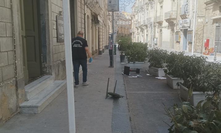 Bomba nella notte a Caltagirone? Esplode un ristorante, prende corpo la pista dolosa