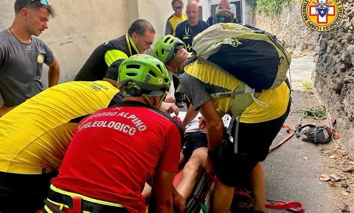Malore lungo il sentiero di Acquegrandi: soccorso un 71enne nella Timpa di Acireale